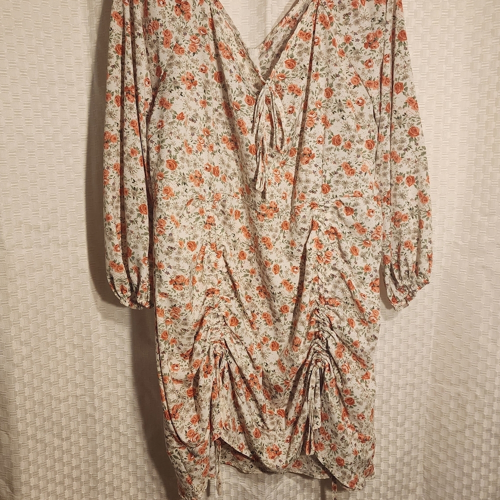 5/$16💓Romantic Floral Dress With Drawstrings